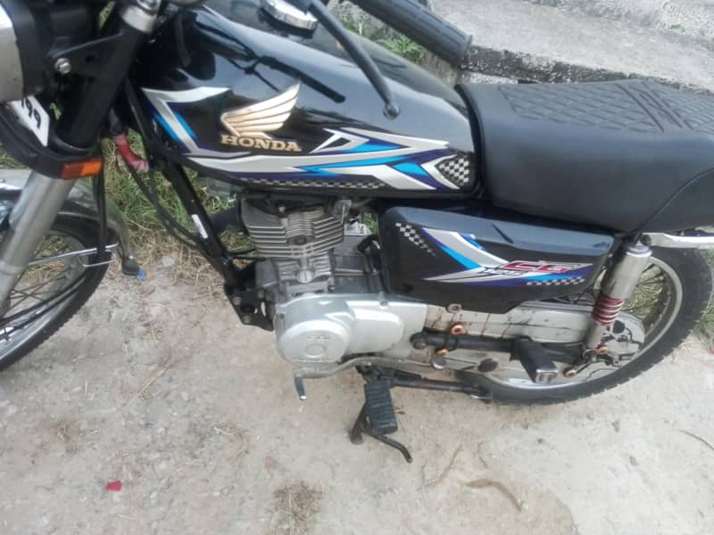 ارجنٹ فارسیل ایک عدد موٹر سائیکل فارسیل ہے 1