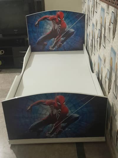 Spider man themed kids bed