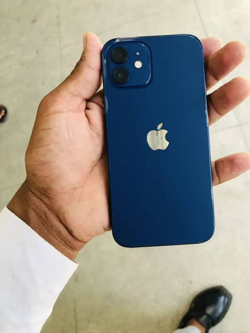 iPhone 12 blue 0