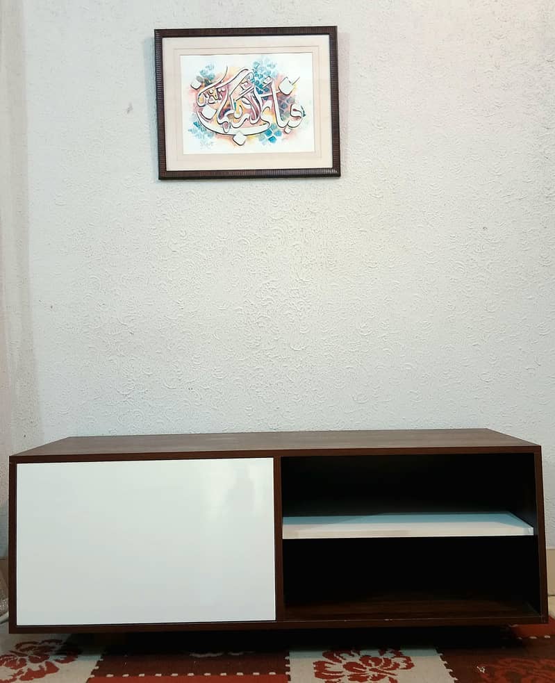 TV console 3