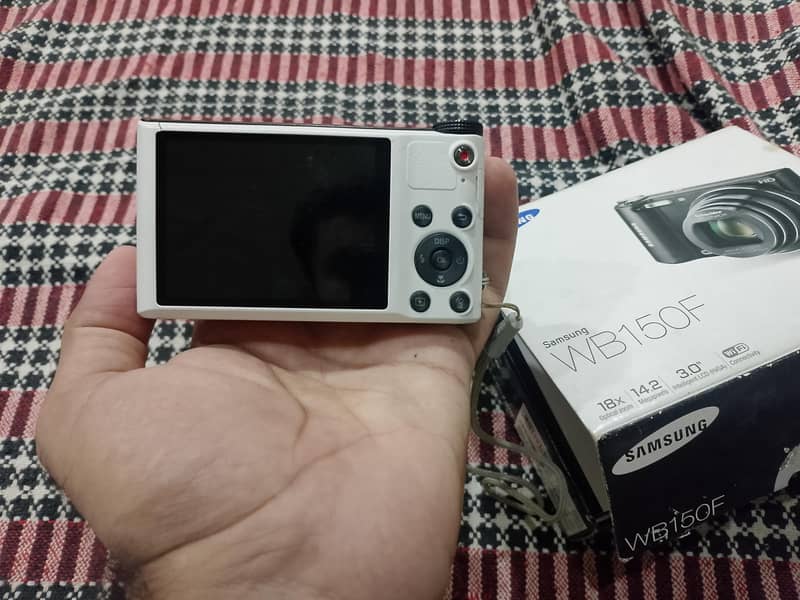 Sunsung camera  HD 18X zoom 4