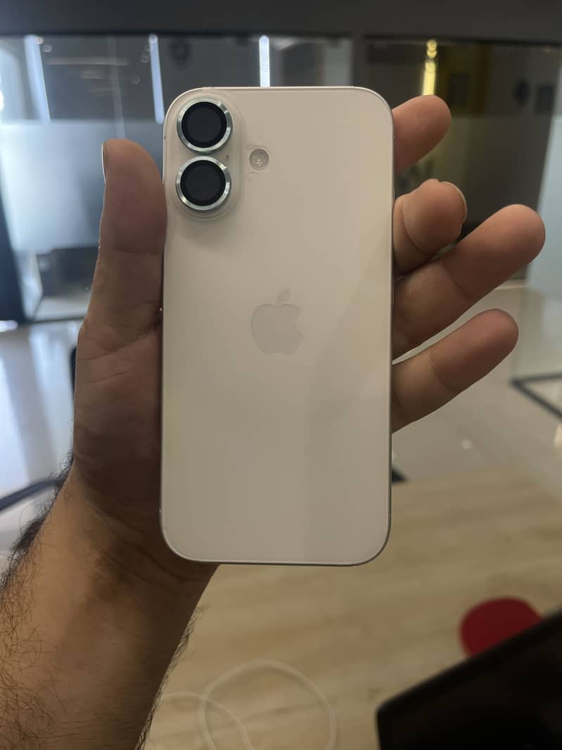 iPhone 16 FU 5