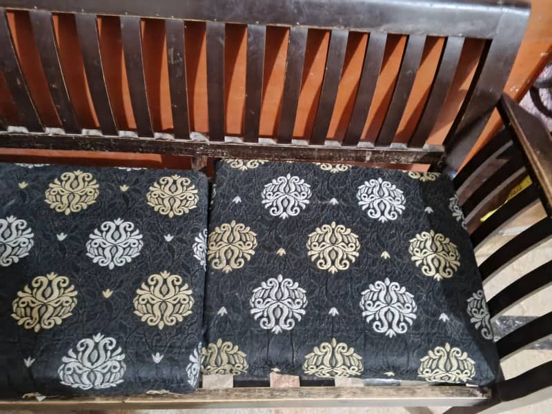 5 seaters sofa set 0