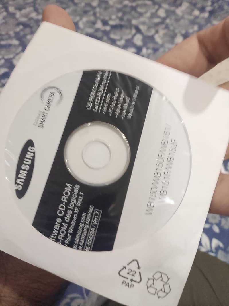 Sunsung camera  HD 18X zoom 12