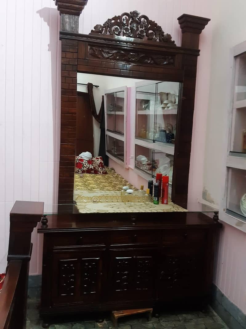 Double bed with Dressing table 1