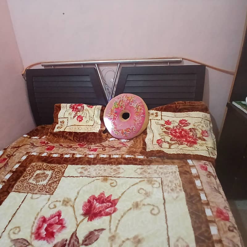 bed dressing table 0