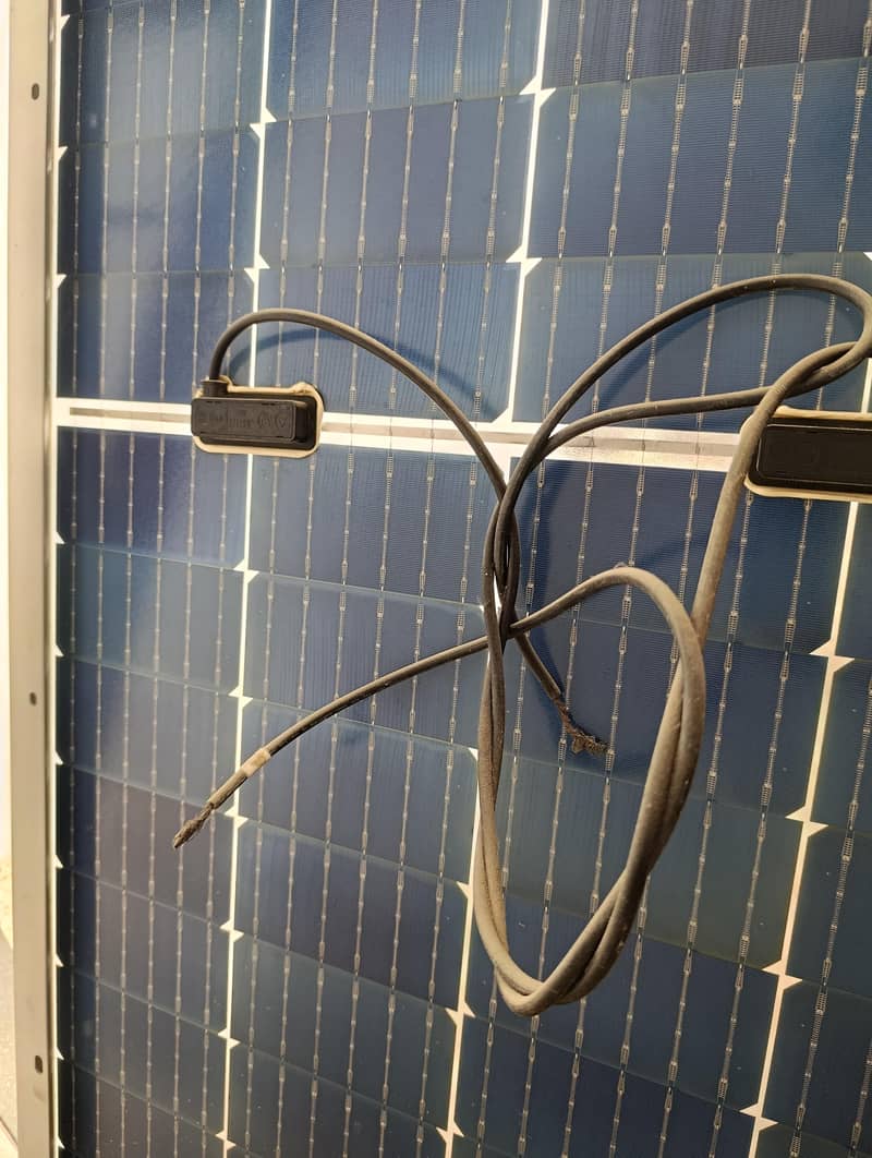solar panel new condition 1