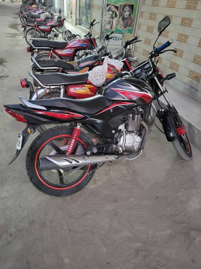 Honda CB125f Less use in Good condition