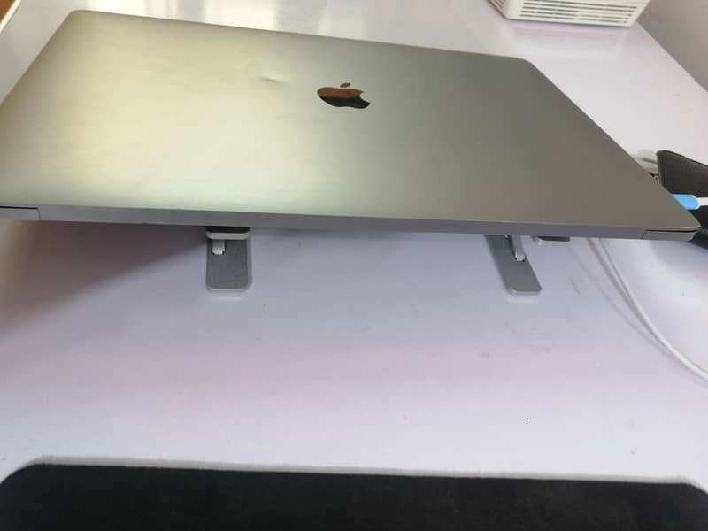 macbook Pro 2019 7