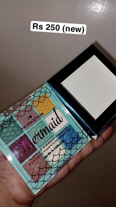 Single eye shadow palettes for sale
