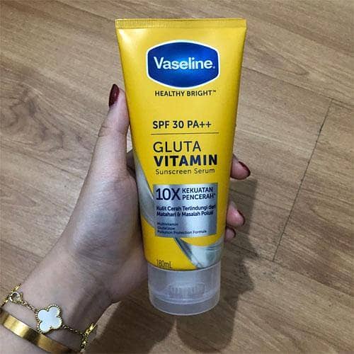 Vaseline Healthy Bright Gluta Vitamin Sunscreen Serum SPF 30, 180ml - Available in Pakistan