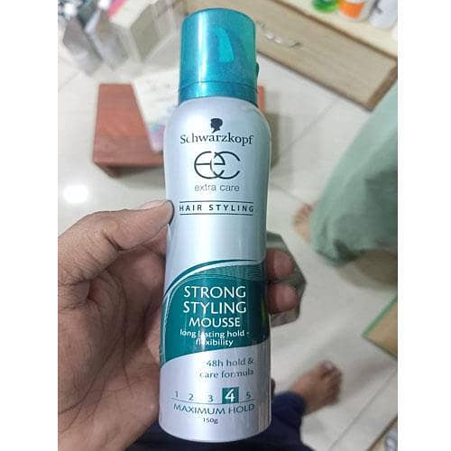 Schwarz-kopf Extra Care Strong Hair Styling Mousse 150ml with 48 Hours Hold Available in Pakistan
