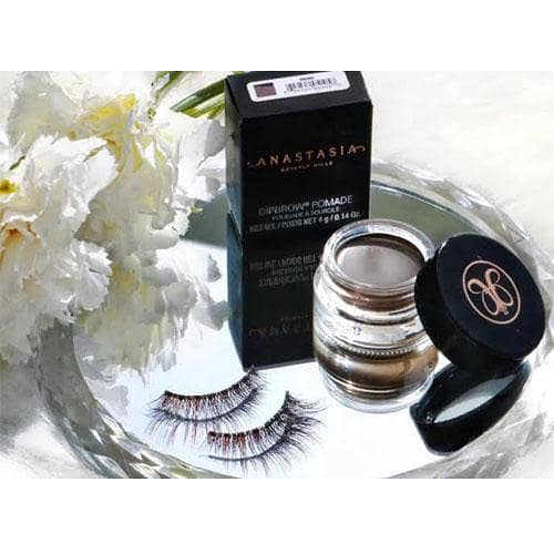 Anastasia Beverly Hills DIPBROW Pomade in Medium Brown - Available in Pakistan