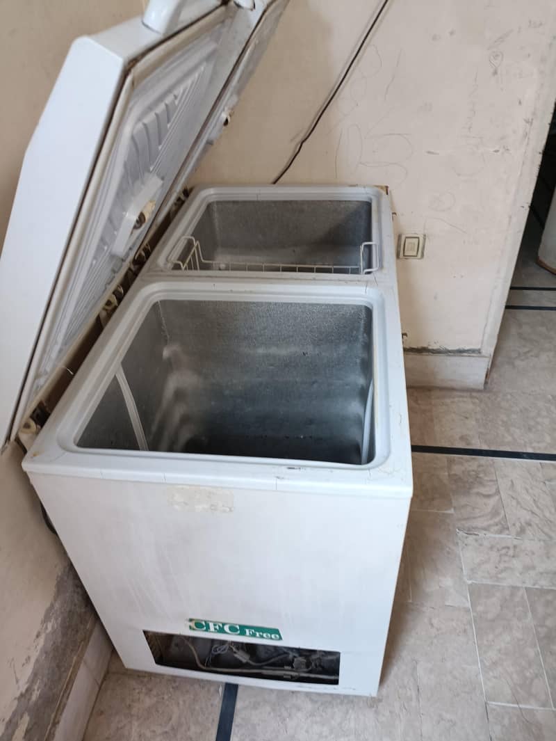 Waves Deep Freezer 2 Door Perfectly Working 1