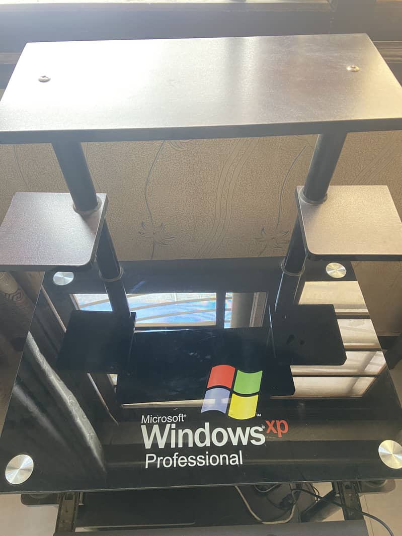 Computer Table windows xp professional 0