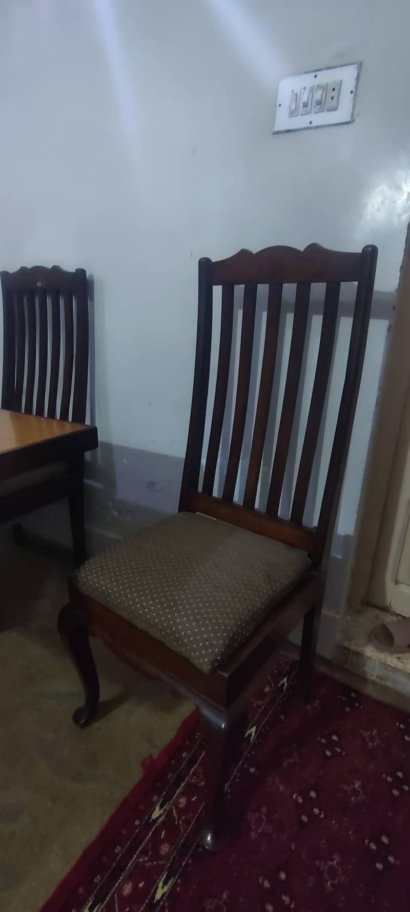 Sheesham Wood Dining Table with 6 Chairs 2