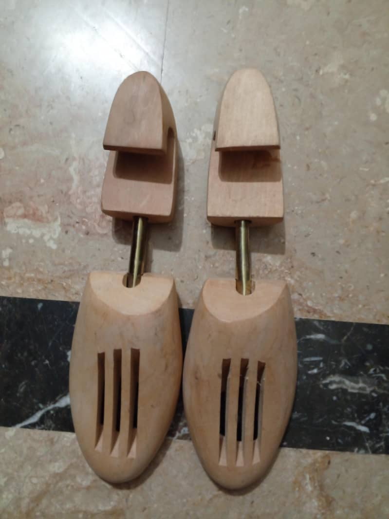 shoe trees 8