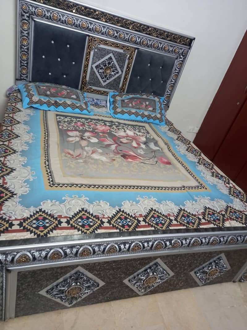 Double Bed with Dressing Table 0