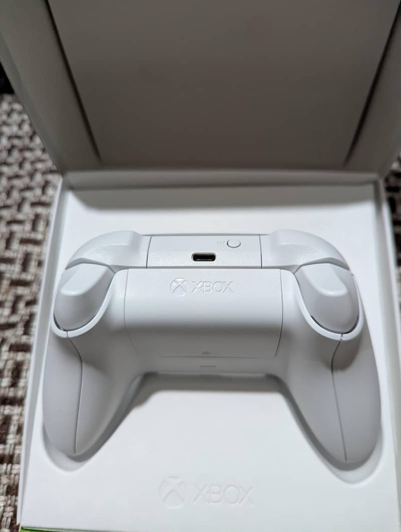 XBOX Series X S Controller 3