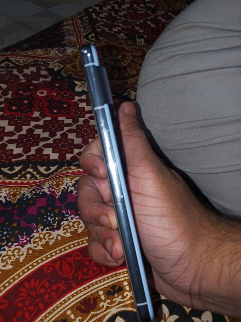 google pixel 8 pro 2