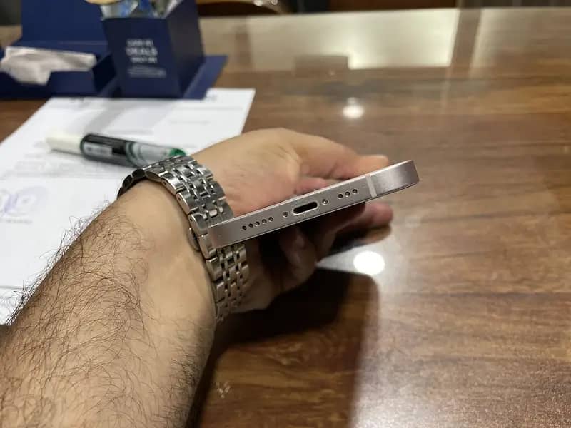 Apple iphone 13 3