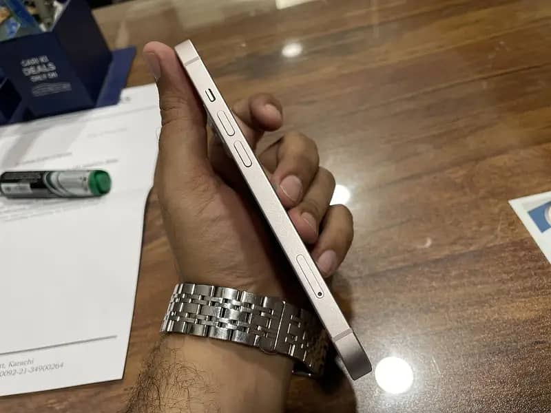 Apple iphone 13 5