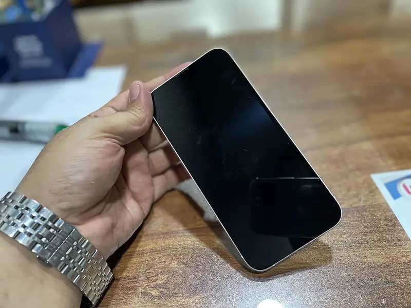 Apple iphone 13 6