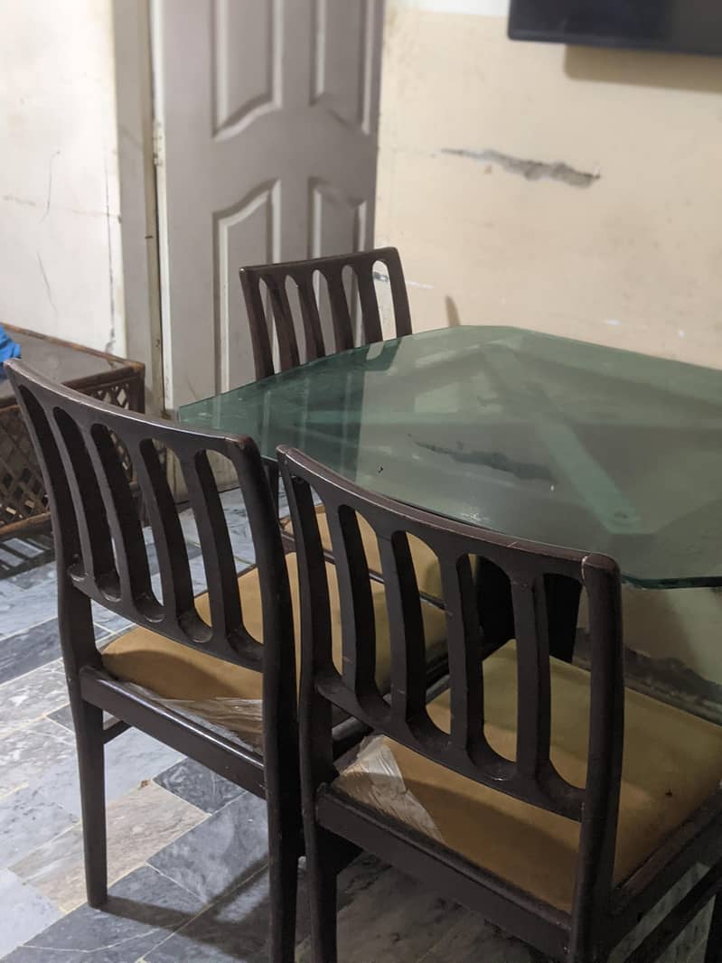 WOOD DINING TABLE WITH 4 CHAIRS 1