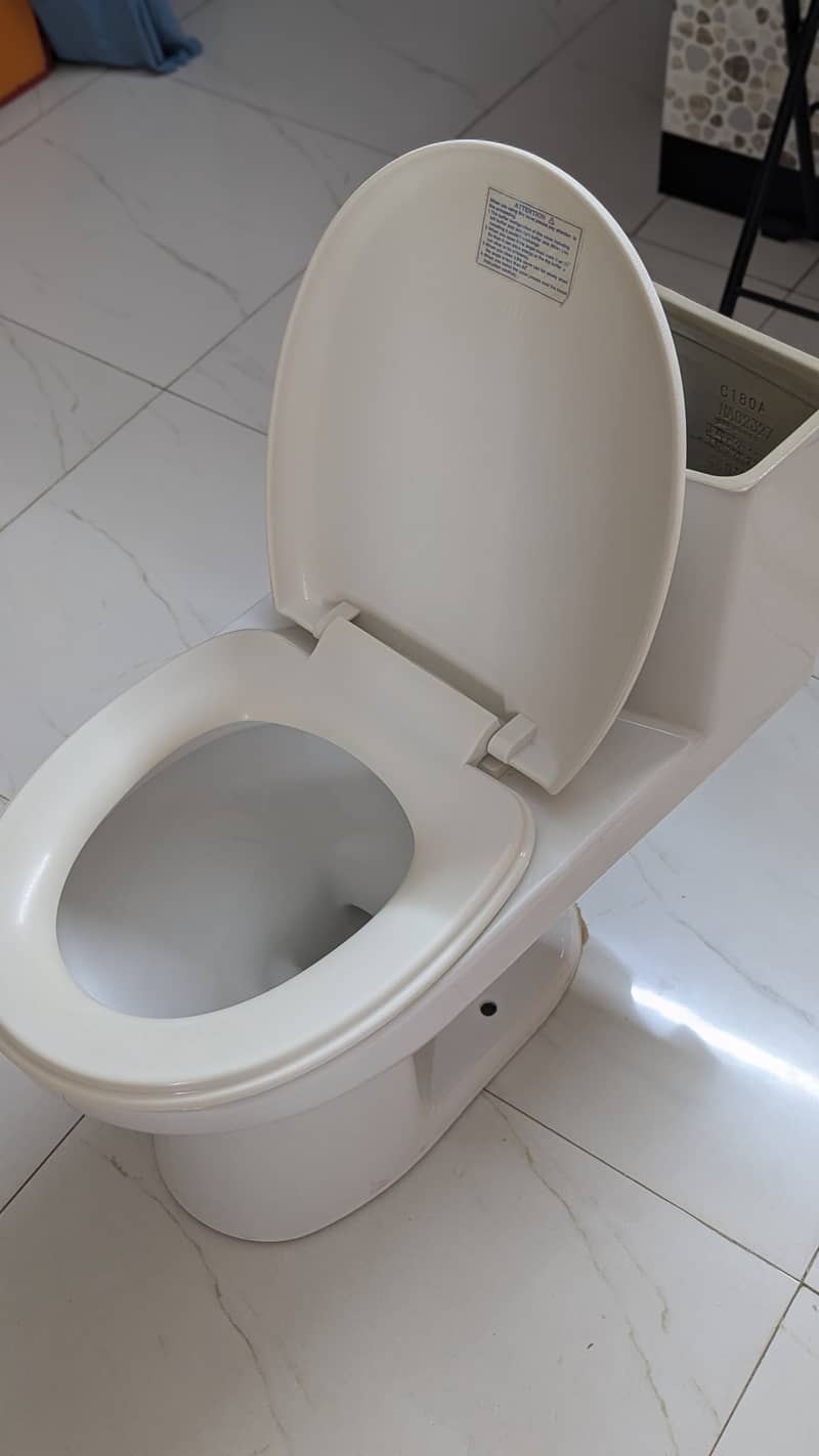 Original  Branded Porta comode 2