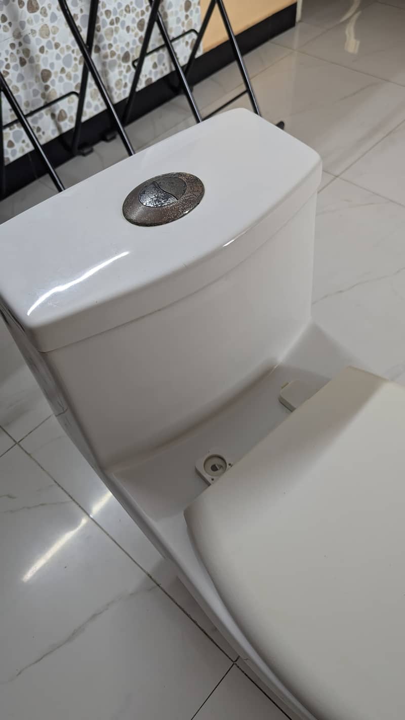 Original  Branded Porta comode 4