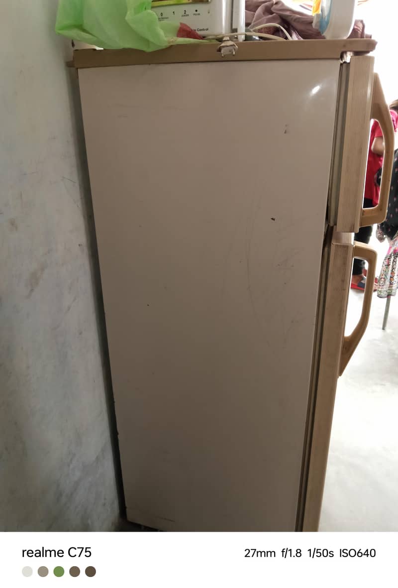 Sharp Fridge S M 1