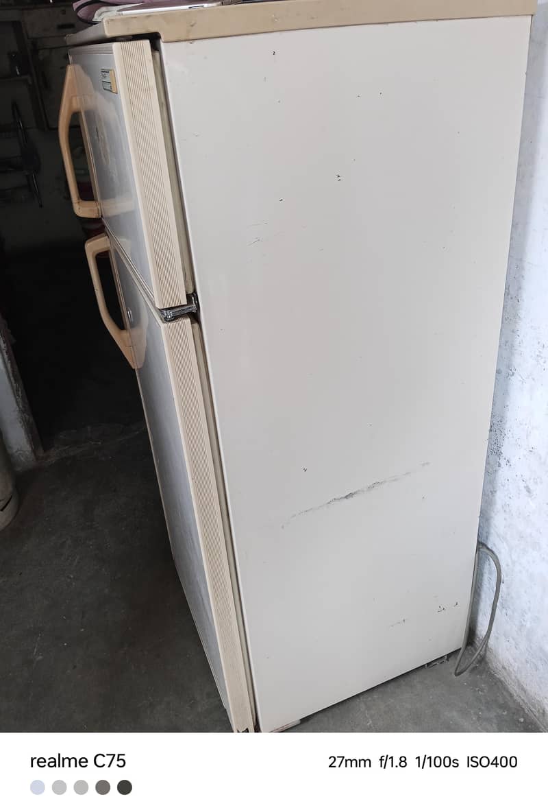 Sharp Fridge S M 2