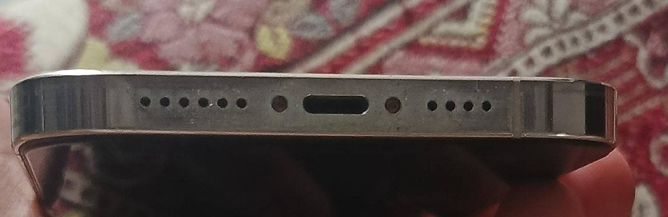 12 pro max (ماسٹرکاپی) 10