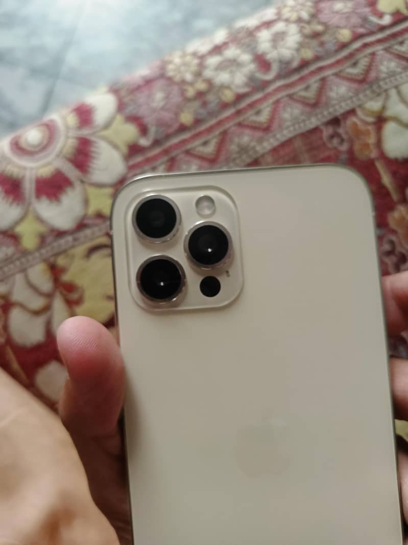 12 pro max (ماسٹرکاپی) 11