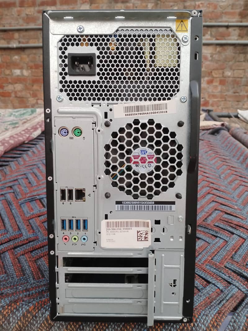 Lenovo P410/Octa Core/16GB DDR4/128GB SSD 1