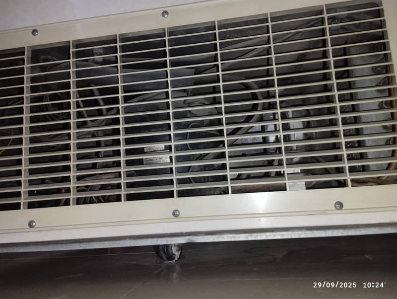 Dawlance deep freezer 3
