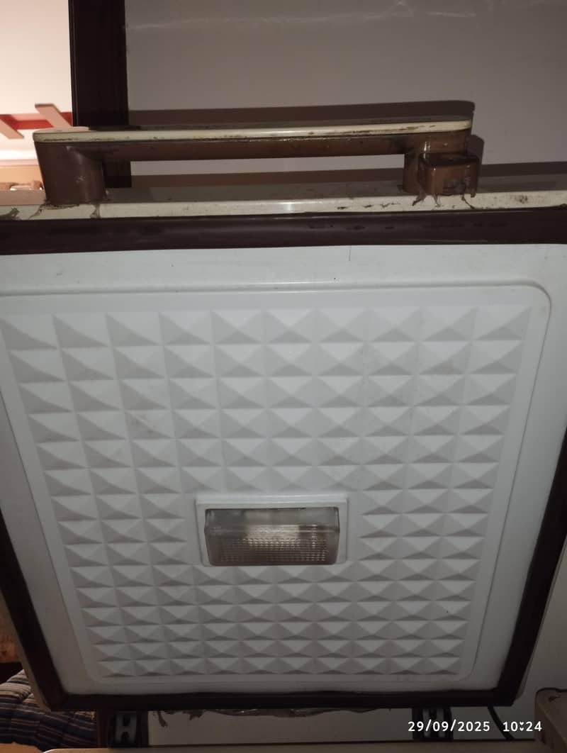Dawlance deep freezer 5