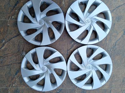 Japane Yaris 14 Size ORIGINAL japane wheel covers fresh Set
