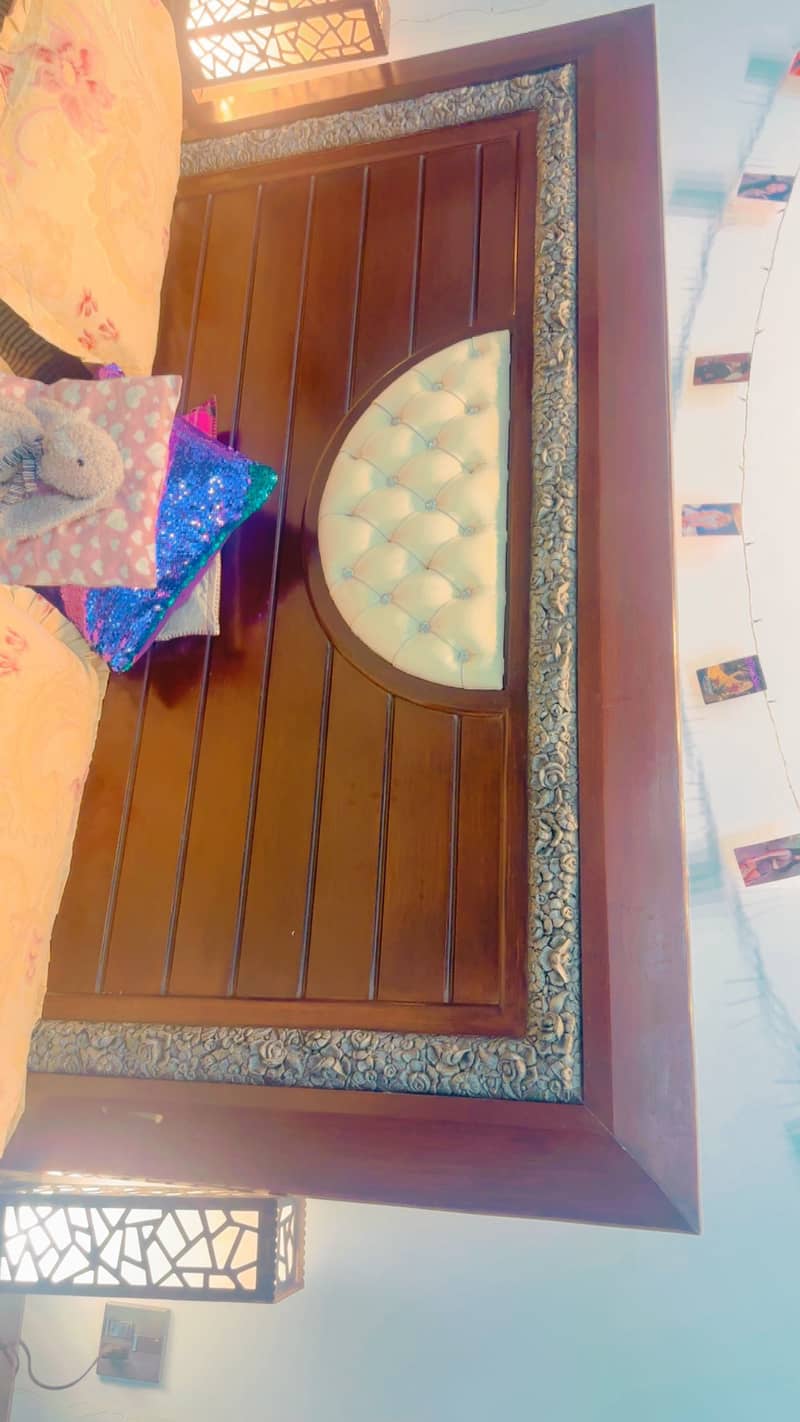 Bed with 2 side tables 4