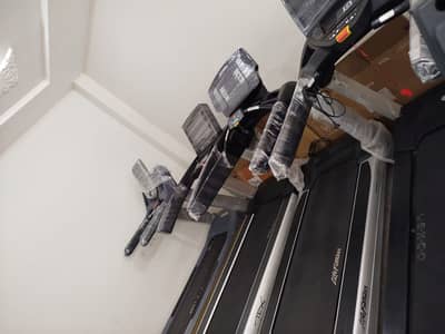 Dumbbells, Treadmill, Cycle, Elliptical Exercise, Home Gym machines