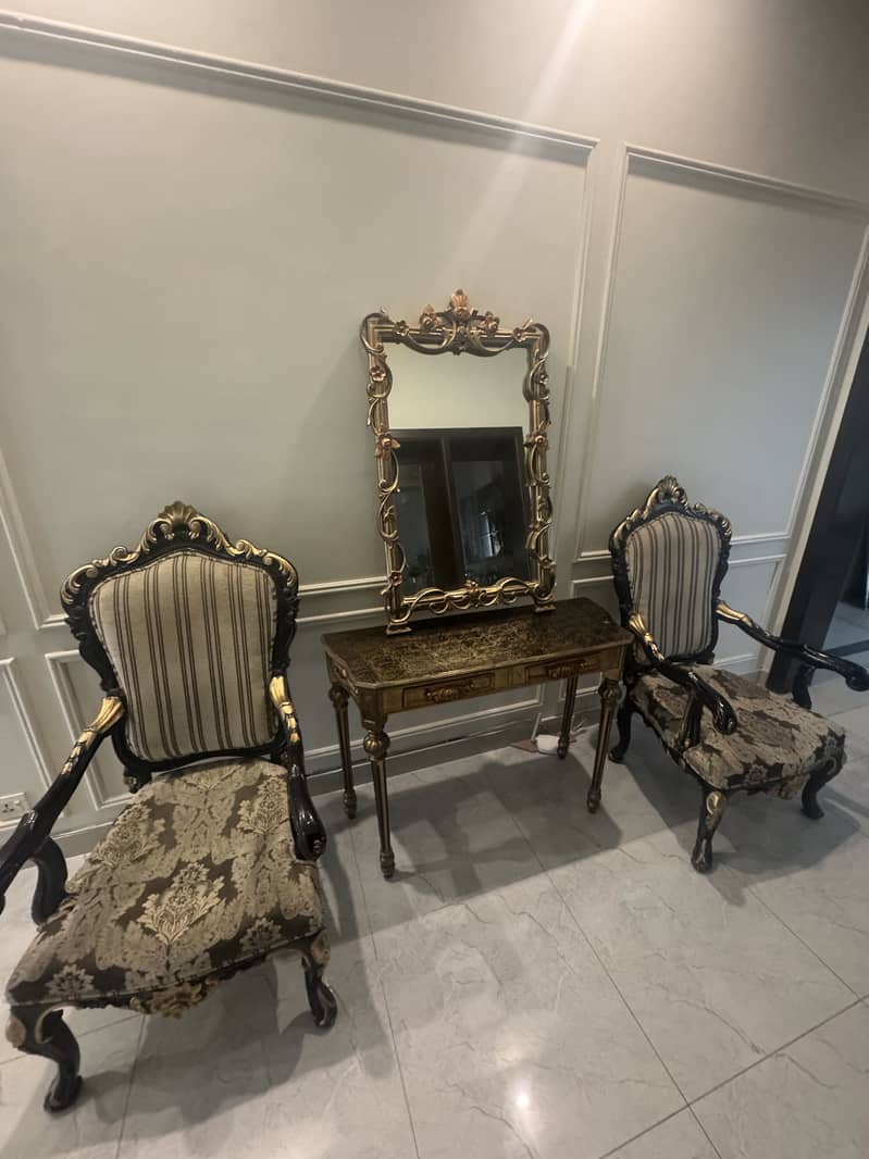 console + table + mirror 3