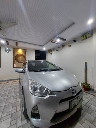 Toyota aqua S 2014 for sale