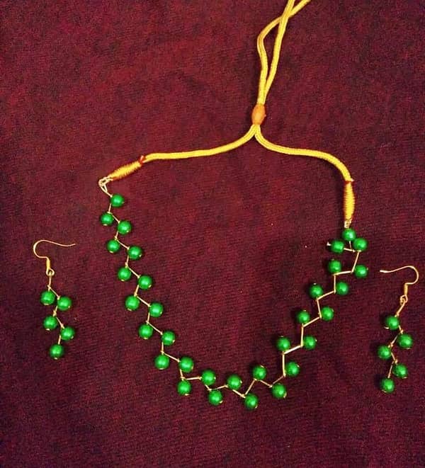 3-Piece Hot Fashion Jewelry Set: Pearl Choker Necklace and Earrings for Women and Girls