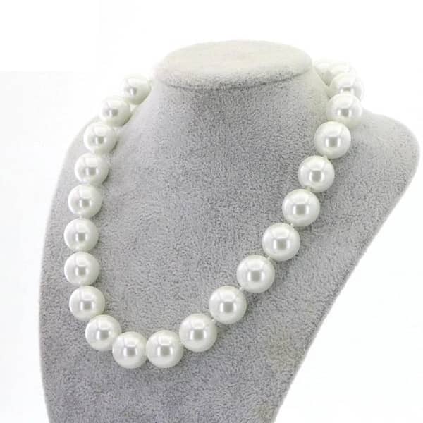 2022 Pearl Necklace with Earrings Set for Girls - High Quality and Original Display