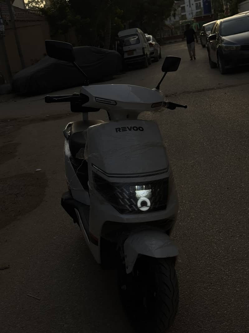 Revoo c03 2