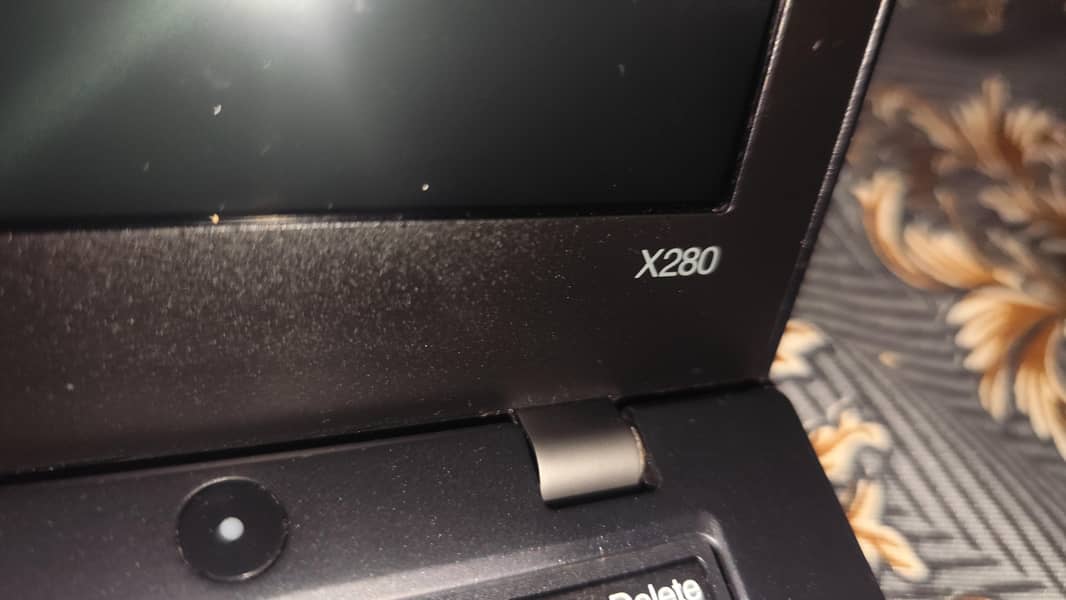 Lenovo ThinkPad x280 4