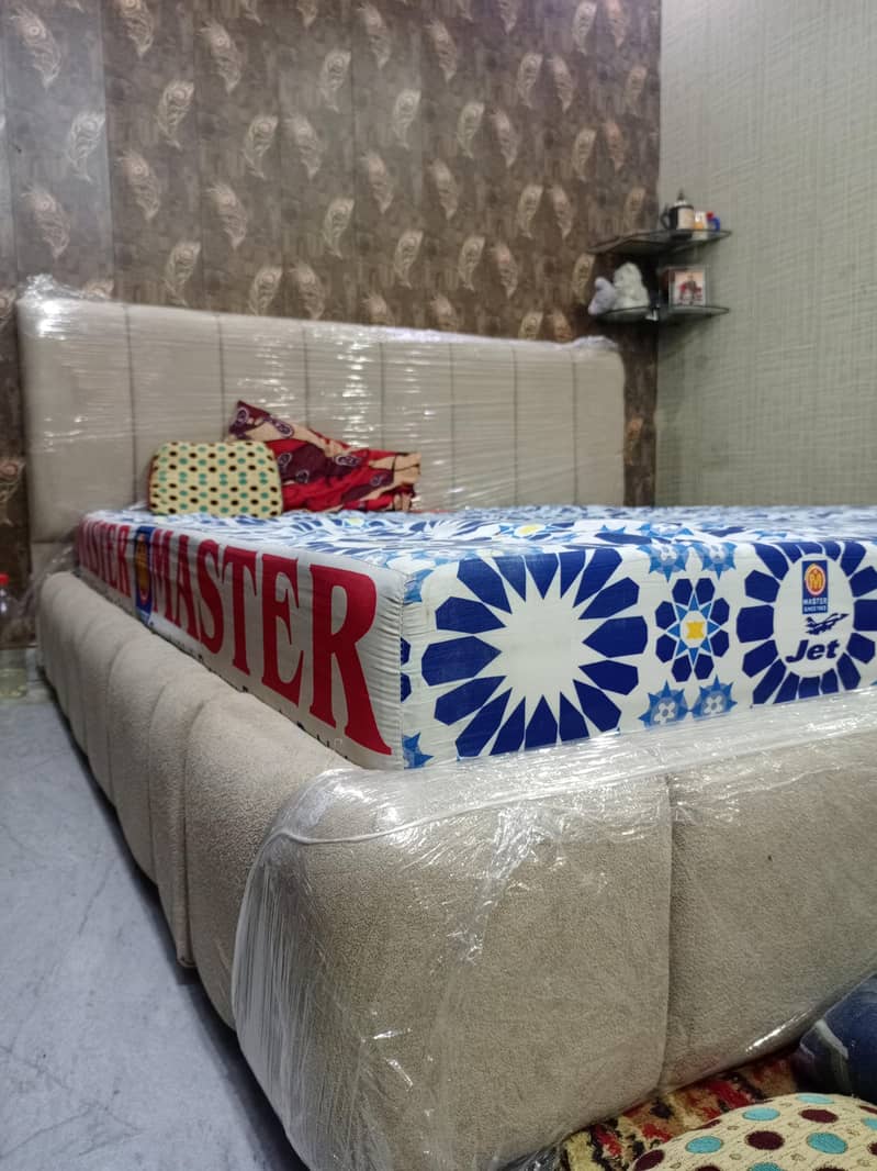 Bubble Bed/ King size Bed 0