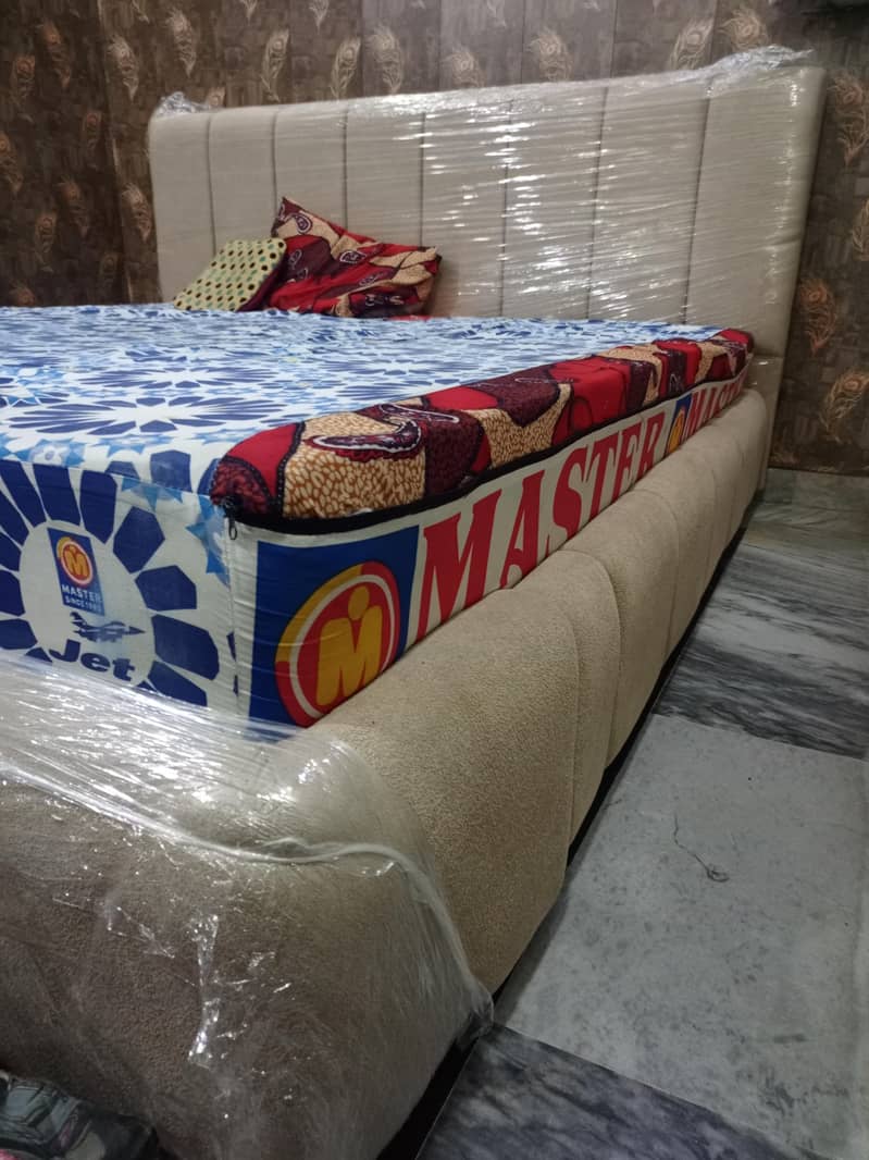 Bubble Bed/ King size Bed 3