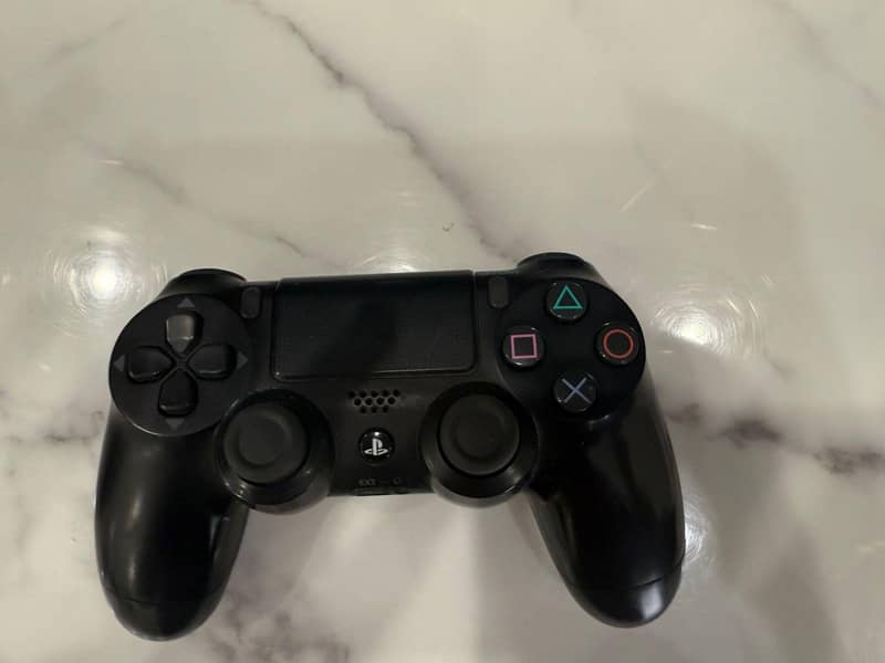 playstation 4 pro 3