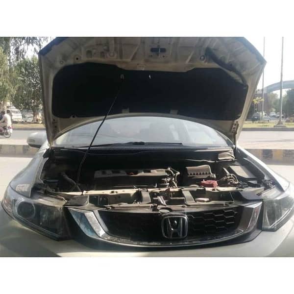Honda Civic 2014 Bonnet Insulator for Heat and Sound Insulation